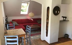 Charmante Altbau-Dg-Wohnung